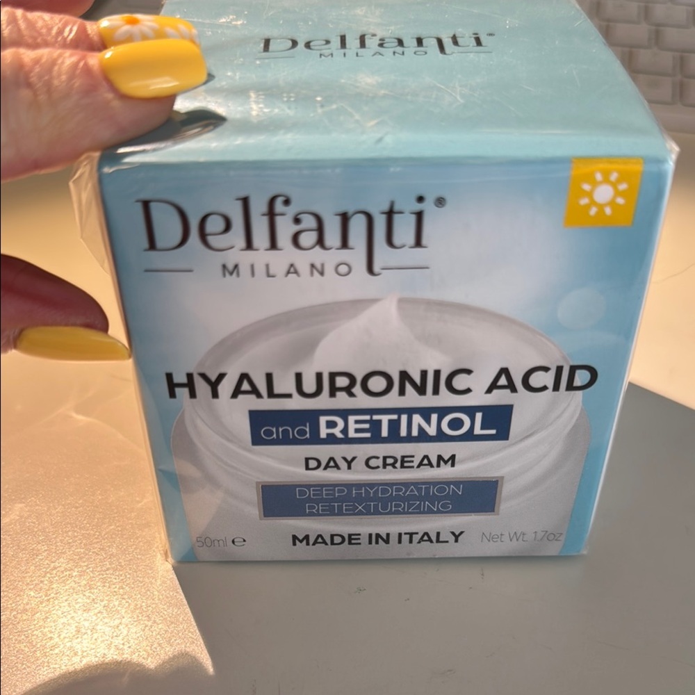 Delfanti Milano Hyaluronic Acid and Retinol Day Cream